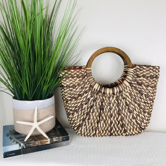The Limited Handbags - THE LIMITED STRAW TOTE